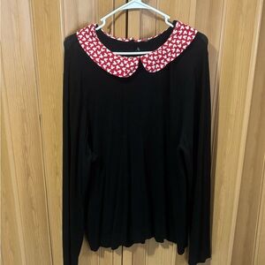 Black Top with Red Collar